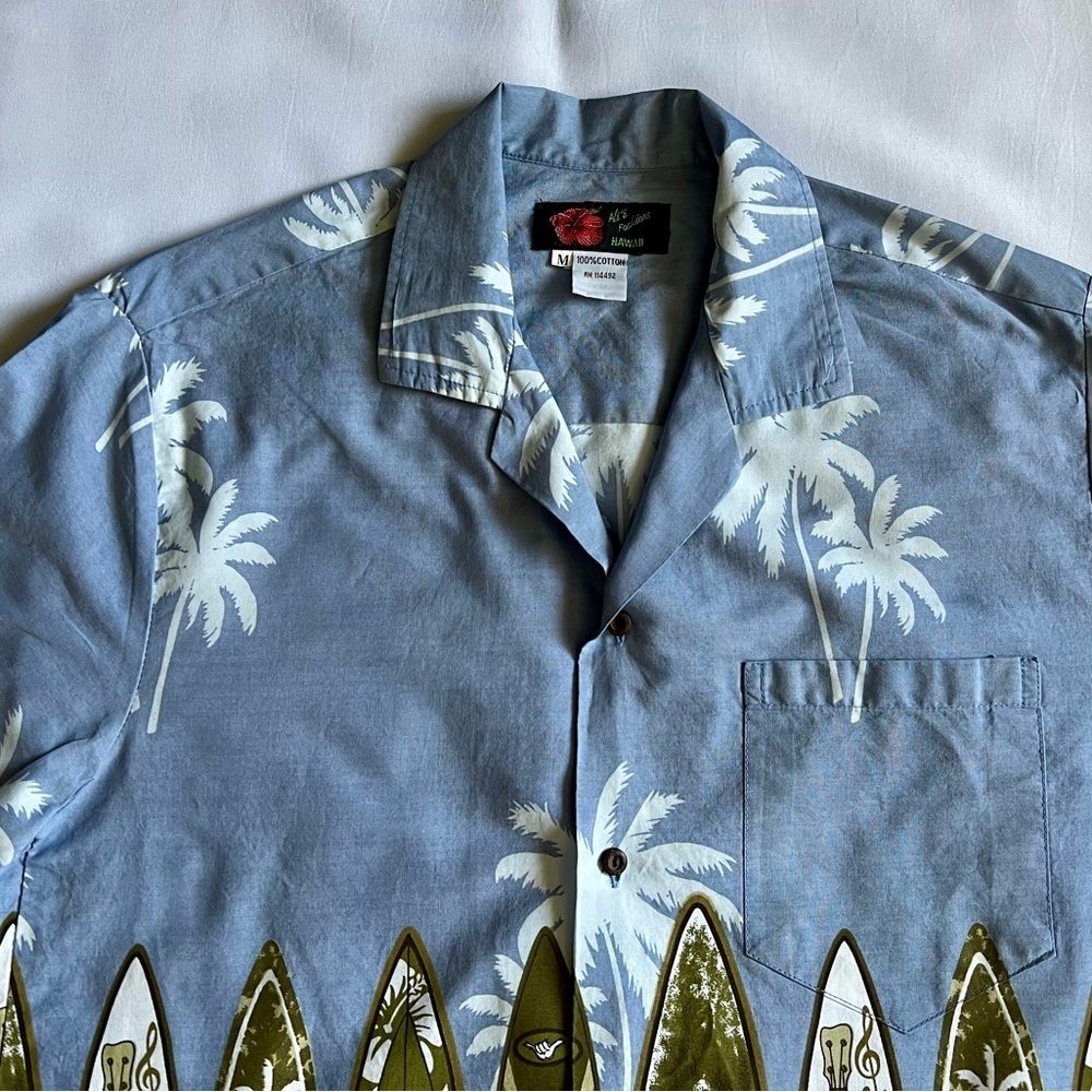 Hawaiian Surf Shirt Ali's Fashion Size Medium Light Blue Surf Board & Palm Trees - Picture 2 of 6